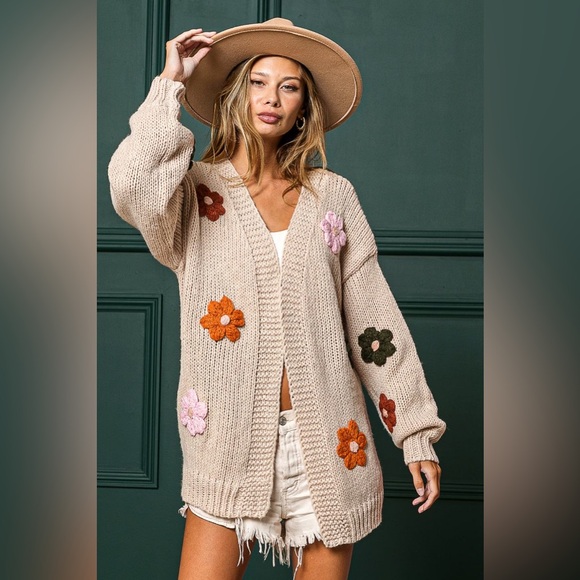 Oatmeal floral embroidered bishop sleeve cardigan sweater - Picture 4 of 12